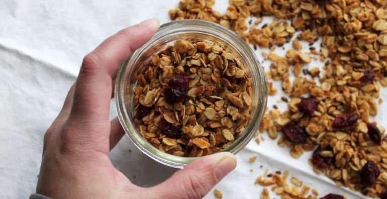Maple olive oil with granola
