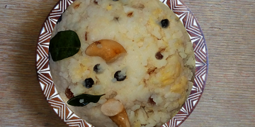 Ven Pongal/Milaku Pongal recipe