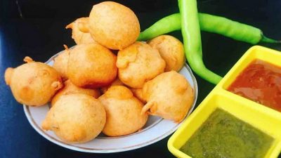 Gujarati bataka vada