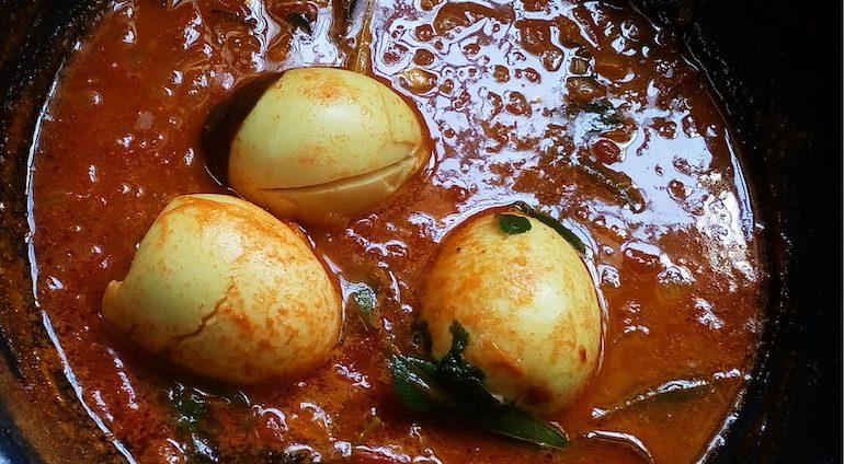 https://tastedrecipes.com/wp-content/uploads/2018/08/egg-gravy1.jpg
