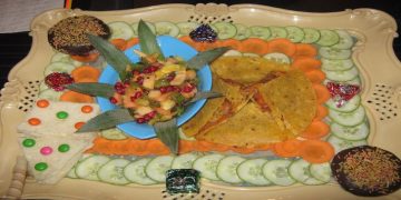 Quesadilla with fruit salsa