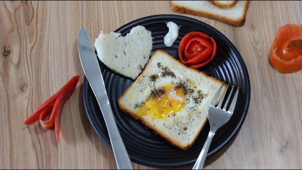 Egg In A Hole - Easy Breakfast Recipe - Tasted Recipes