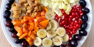 Oatmeal With Fruits