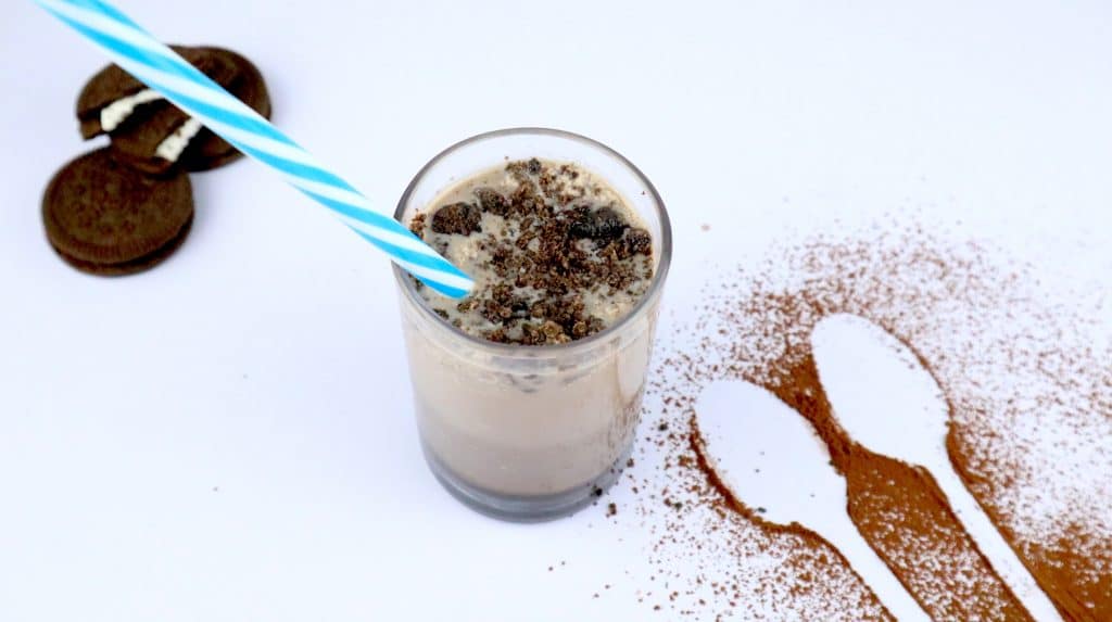 How to Make Oreo Milkshake - Tasted Recipes