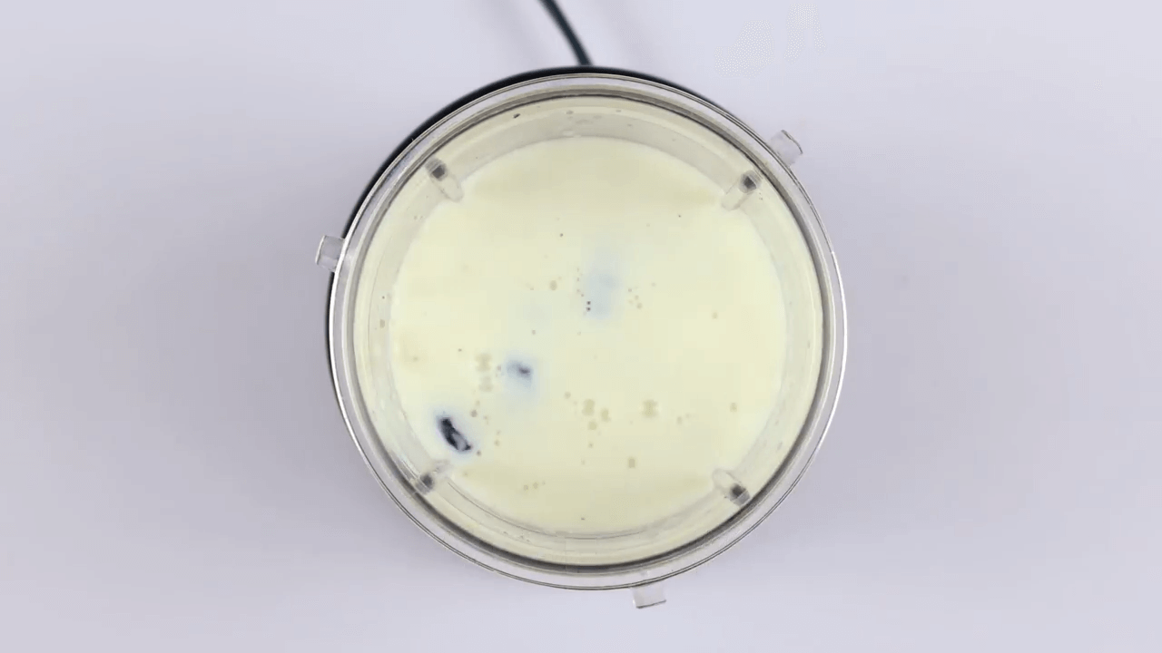 Raisins Milkshake step-1