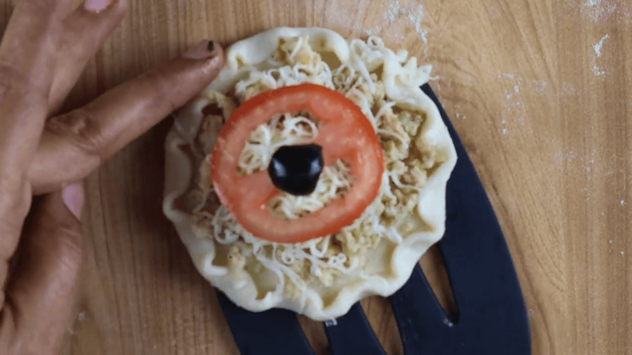 Mini Chicken Puff Pizza step-4