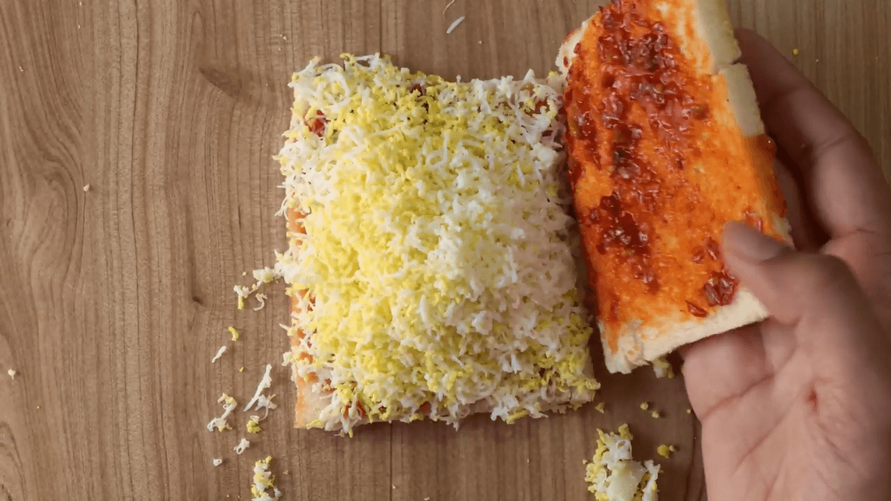 Grated Boiled Egg Sandwich step-4