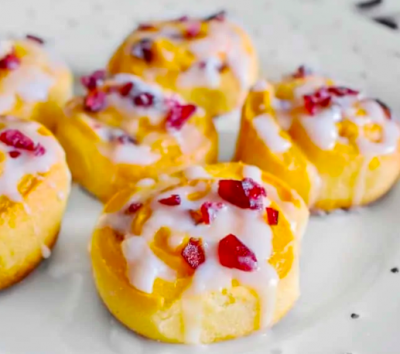 mini-orange-cranberry-rolls