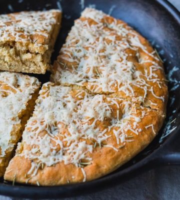 pumpkin-spelt-focaccia-bread