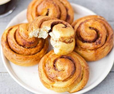 vegan-cinnamon-rolls