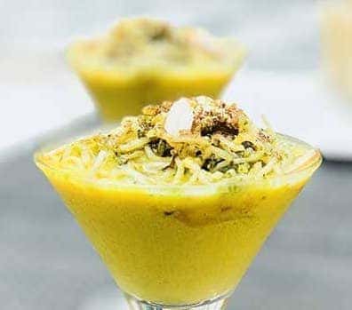 zafrani-rabdi-with-dudhi-ke-lacche