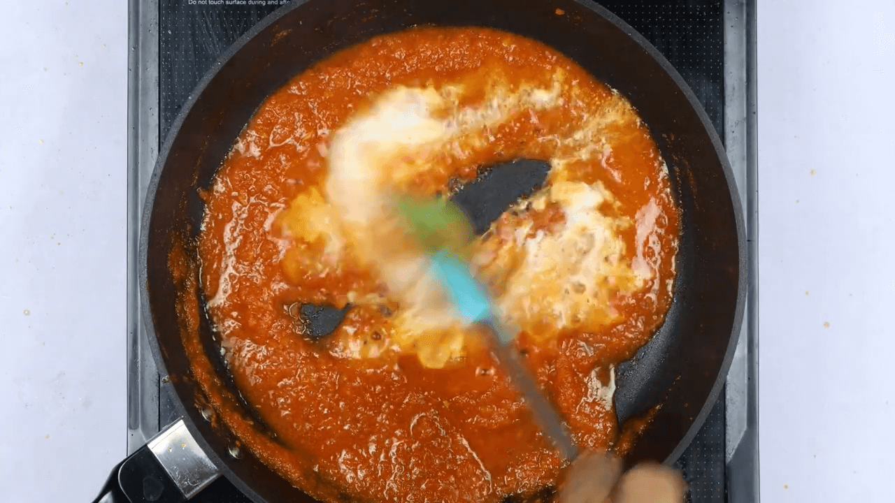 Methi Muthiya With Homemade Sauce step-5