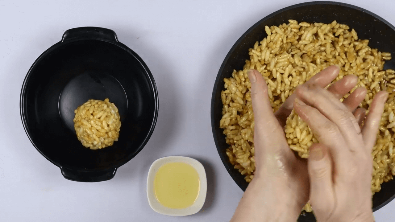 Murmura Laddu step-3