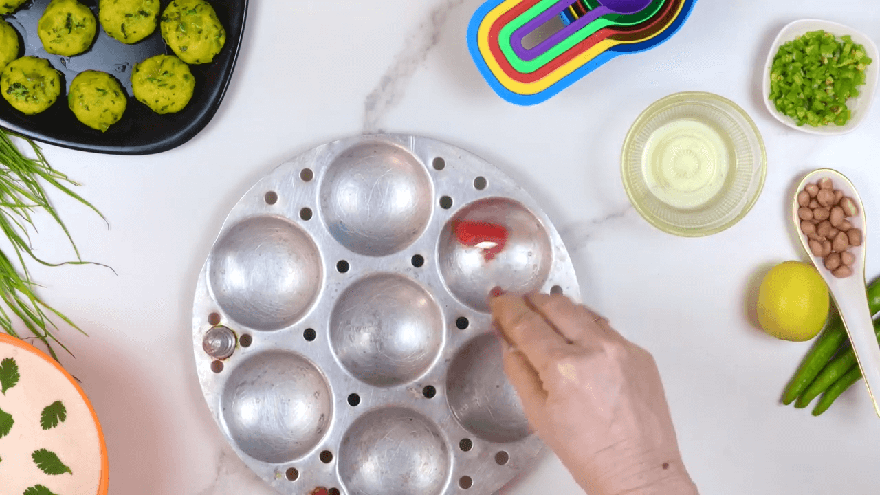 Stuffed Aloo Idli step-7