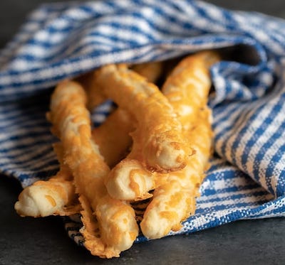 cheese breadsticks