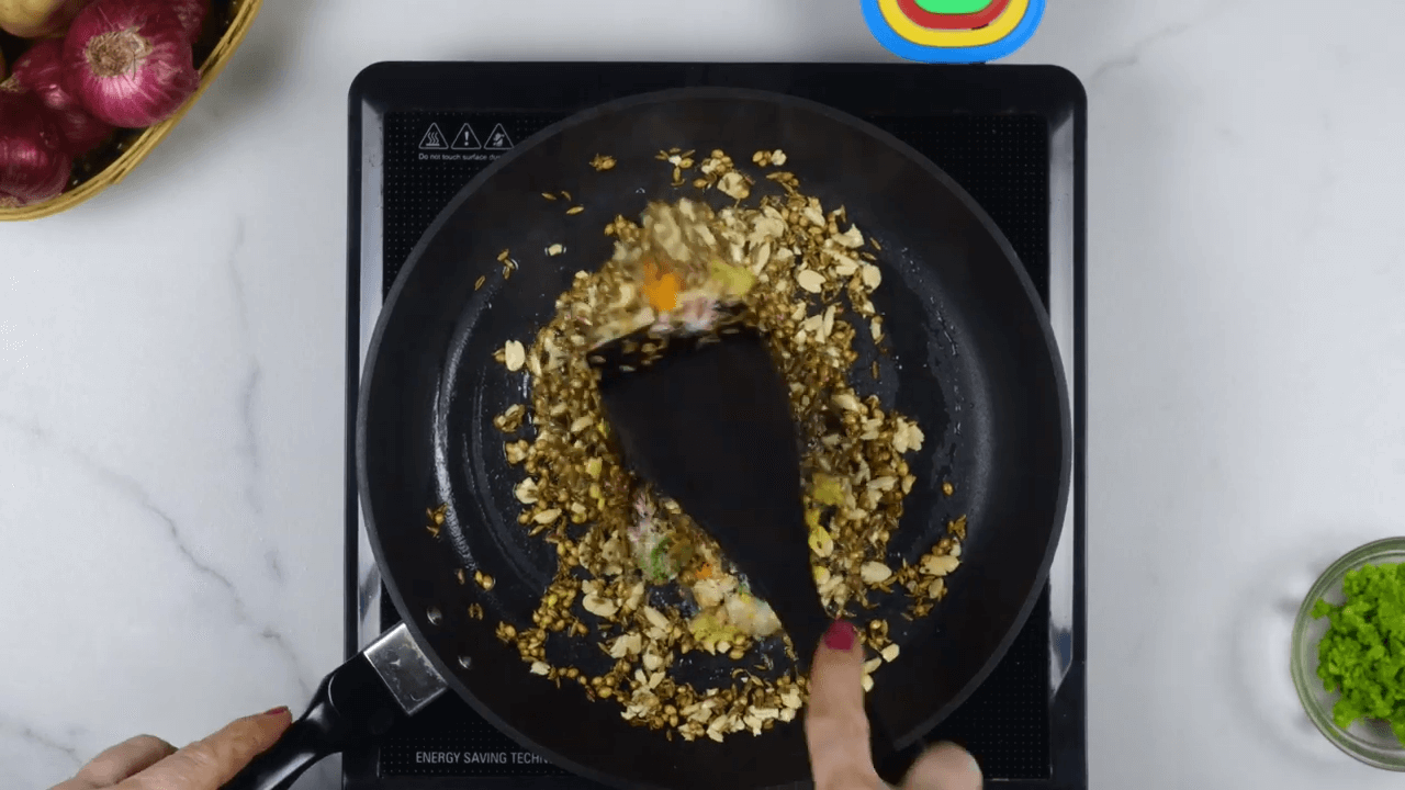 Palak Puree Masala Gujiya step-7