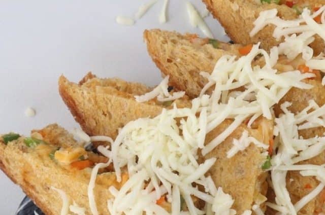 cheese schezwan sandwich