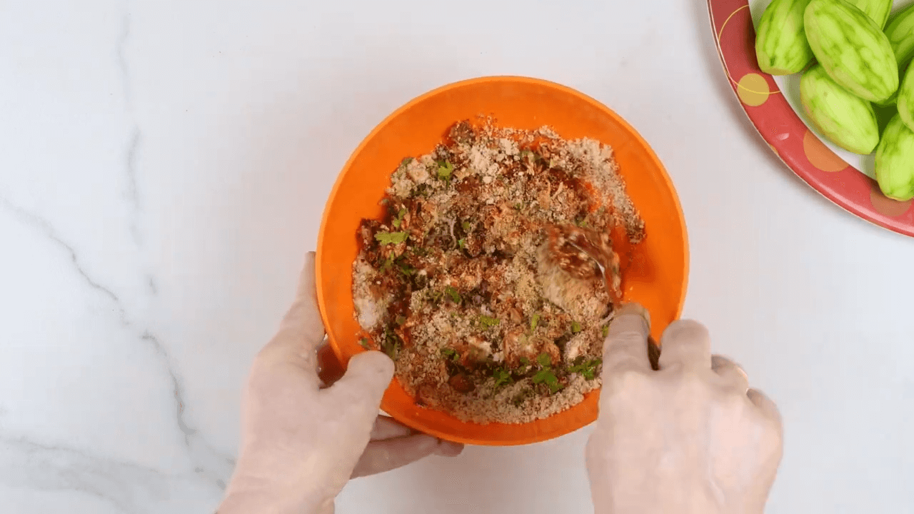 Dry Stuffed Parwal Recipe step-1