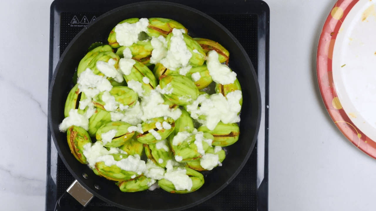 Dry Stuffed Parwal Recipe step-5