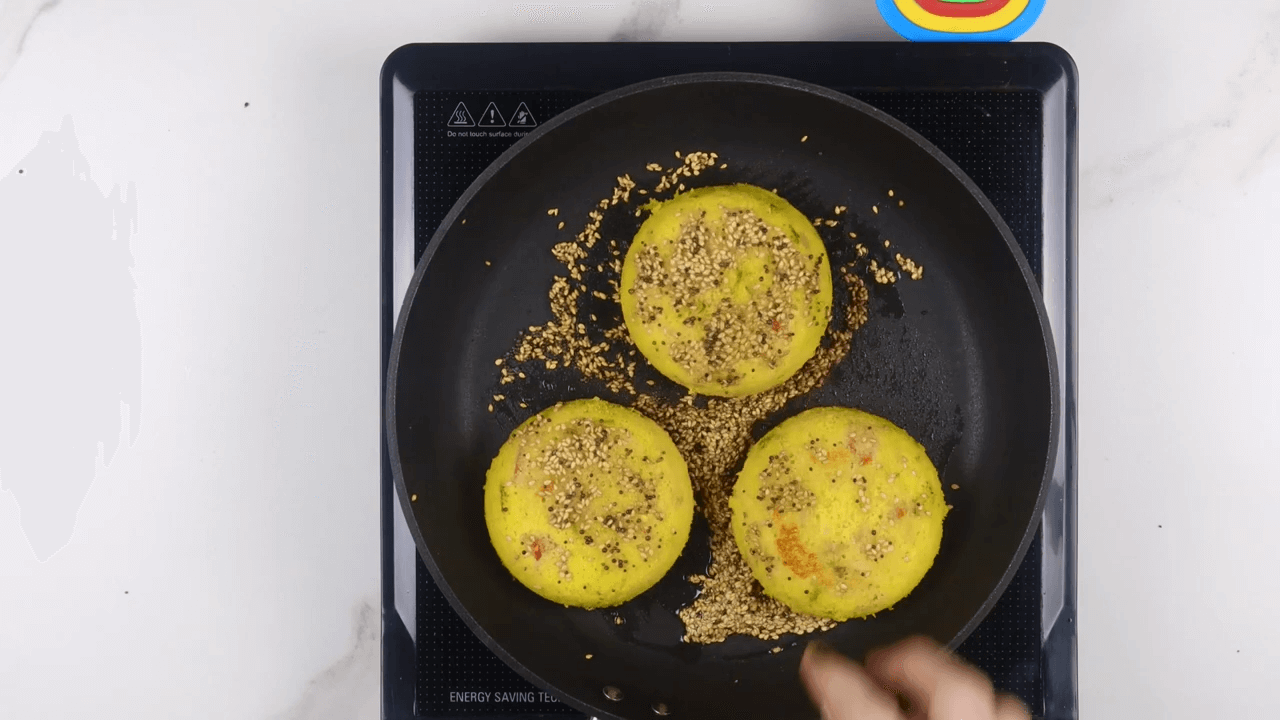 Suji Besan Snack step-9