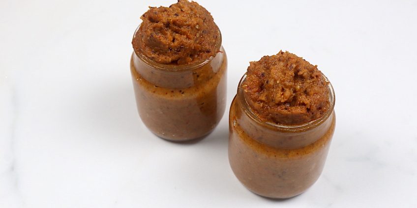 tamarind onion chutney