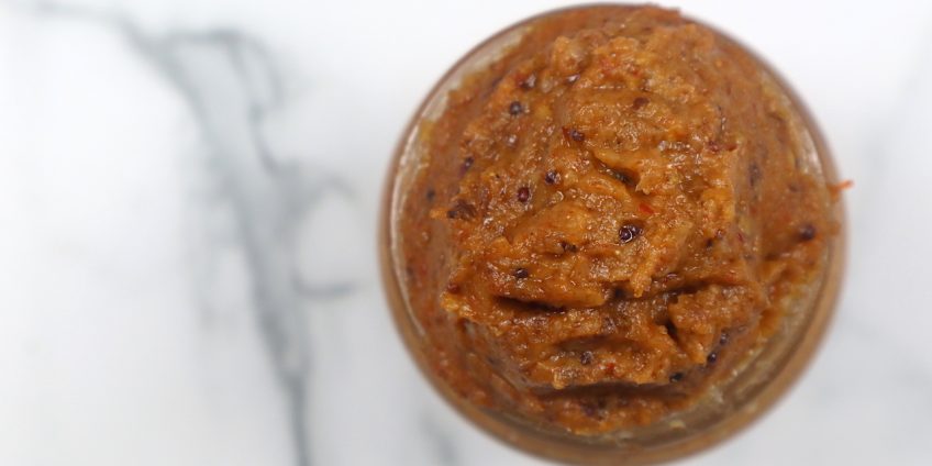 tamarind onion chutney