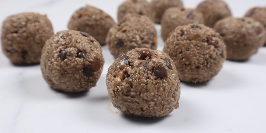 Banana Choco-Chips Energy Bites