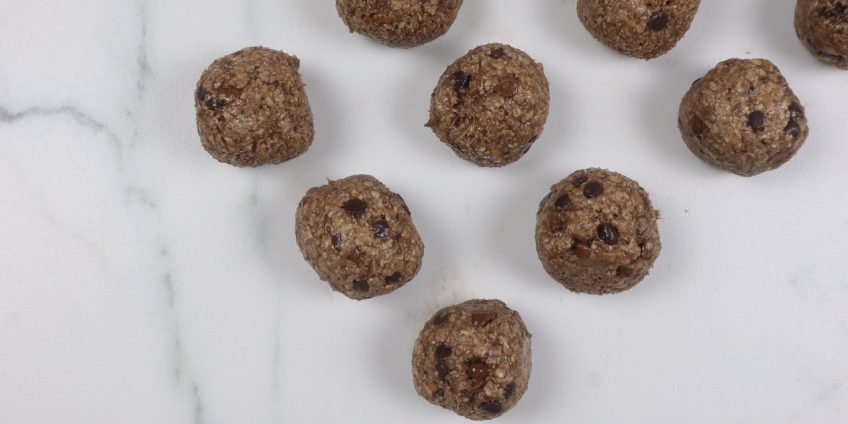 Banana Choco-Chips Energy Bites