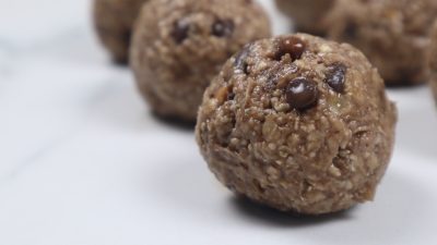 Banana Choco-Chips Energy Bites