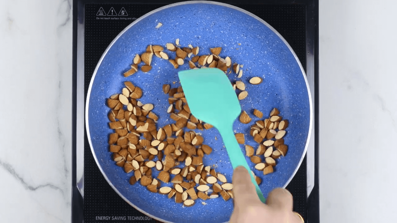 No-Bake Oatmeal Energy Balls step-2