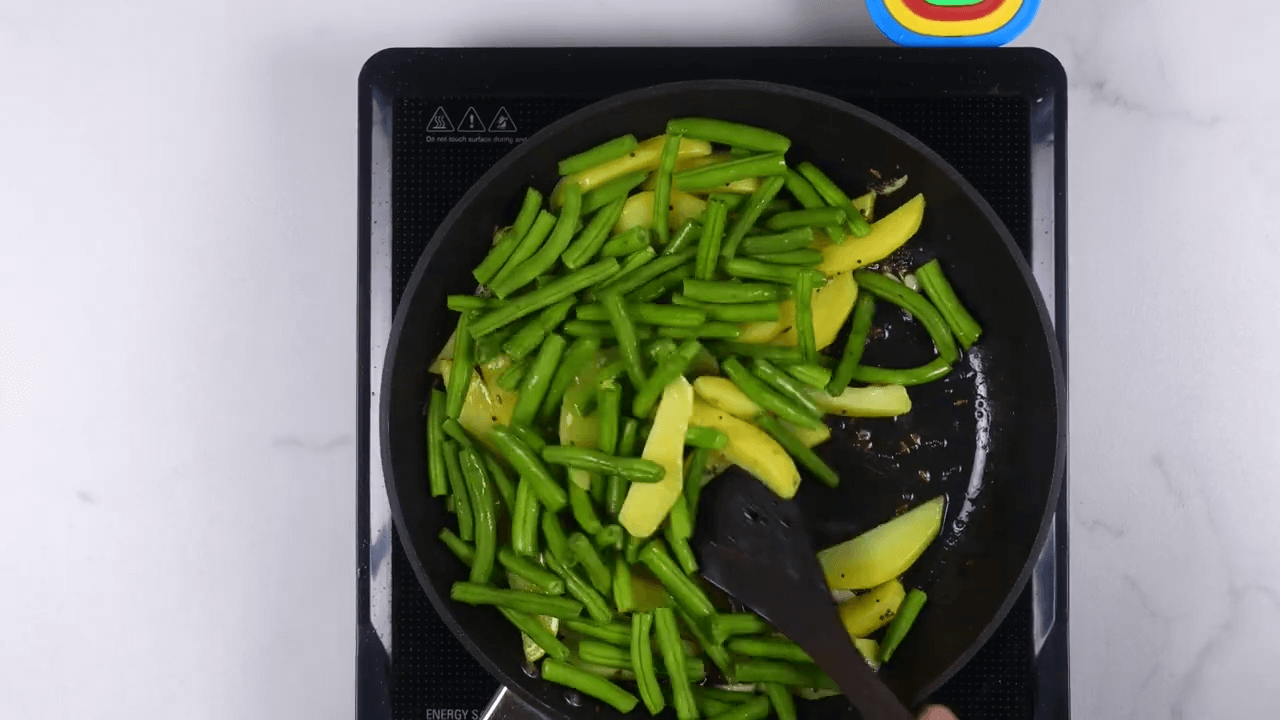 Aloo Beans Sabji step-4
