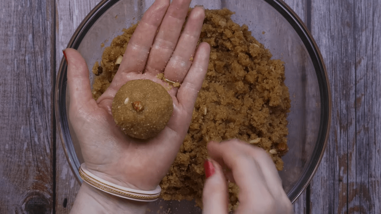 Churma Ladoo recipe step 14