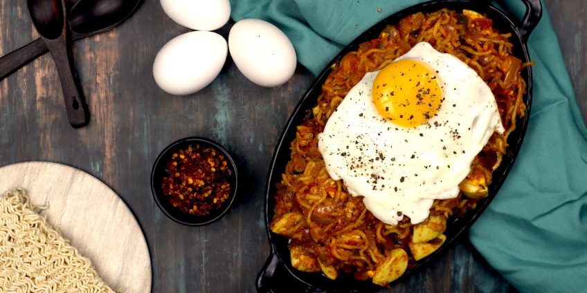 boiled egg masala maggi