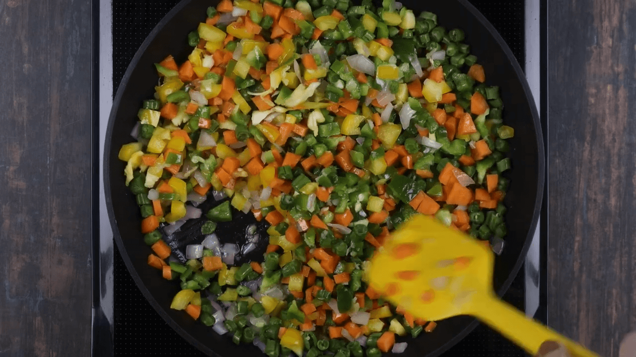 Veg Cheese Burger step-3