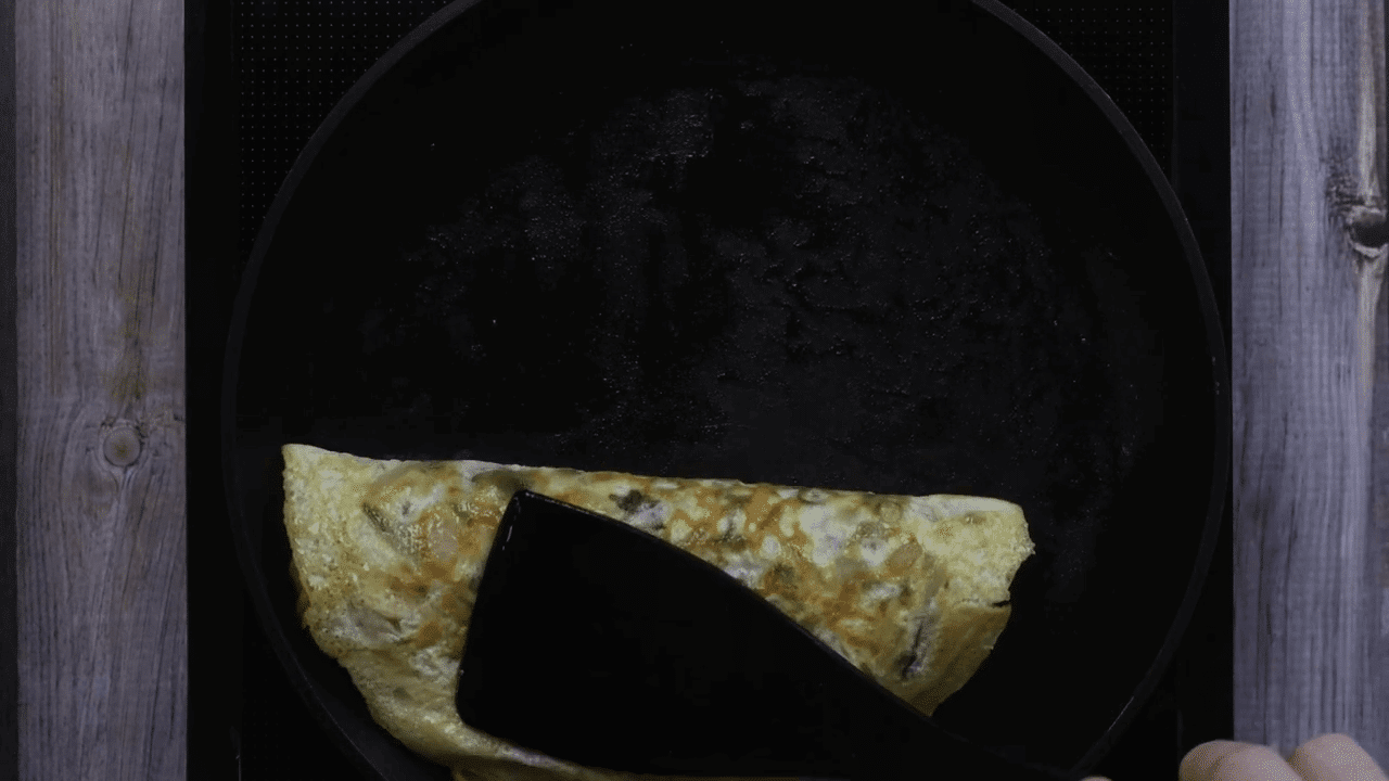 Maggi Egg Omelette step-7