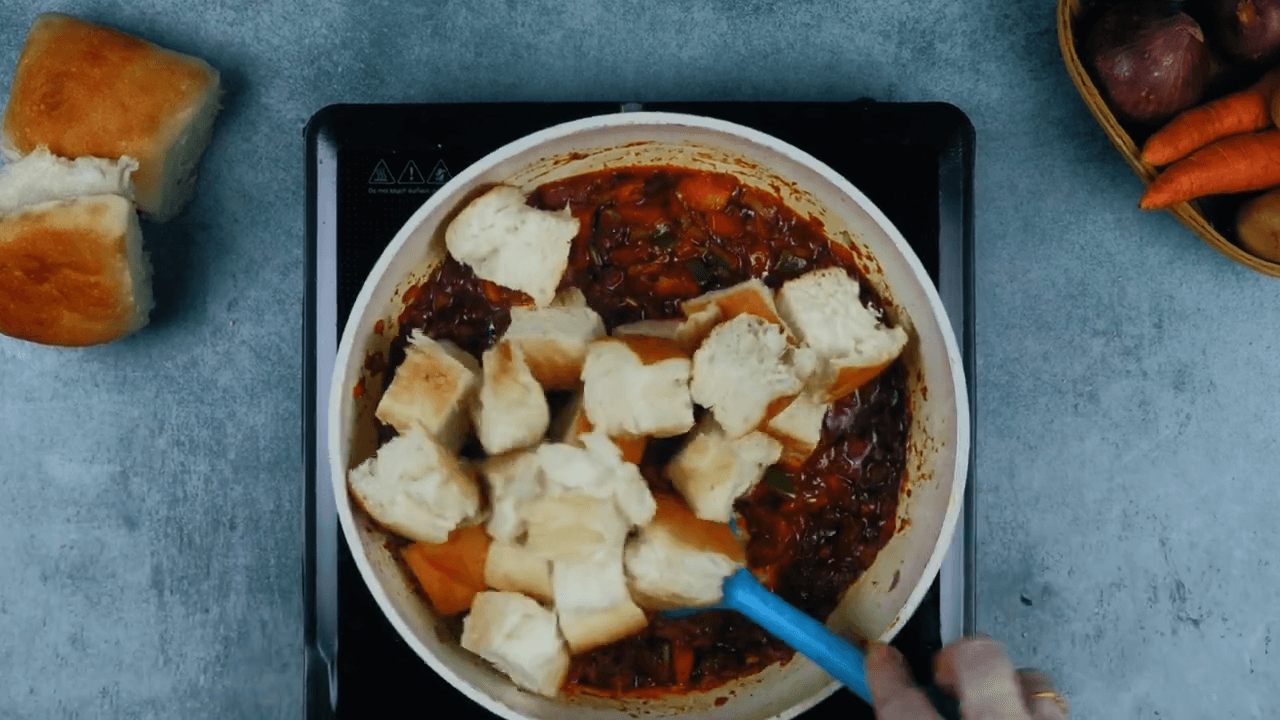 Cheesy Masala Pav step-6