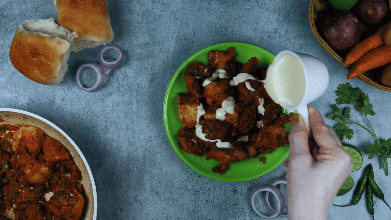 Cheesy Masala Pav step-7