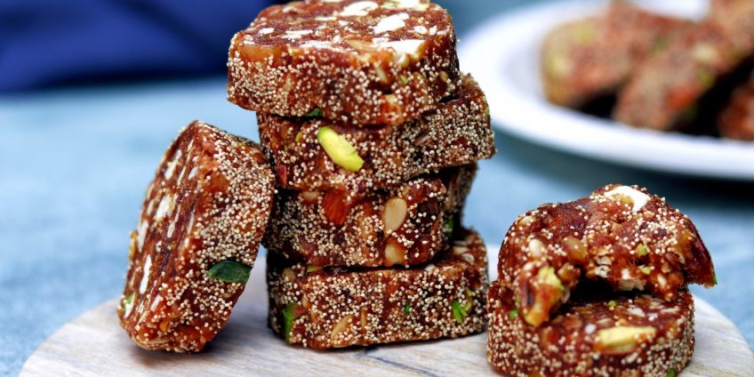 Khajoor Roll