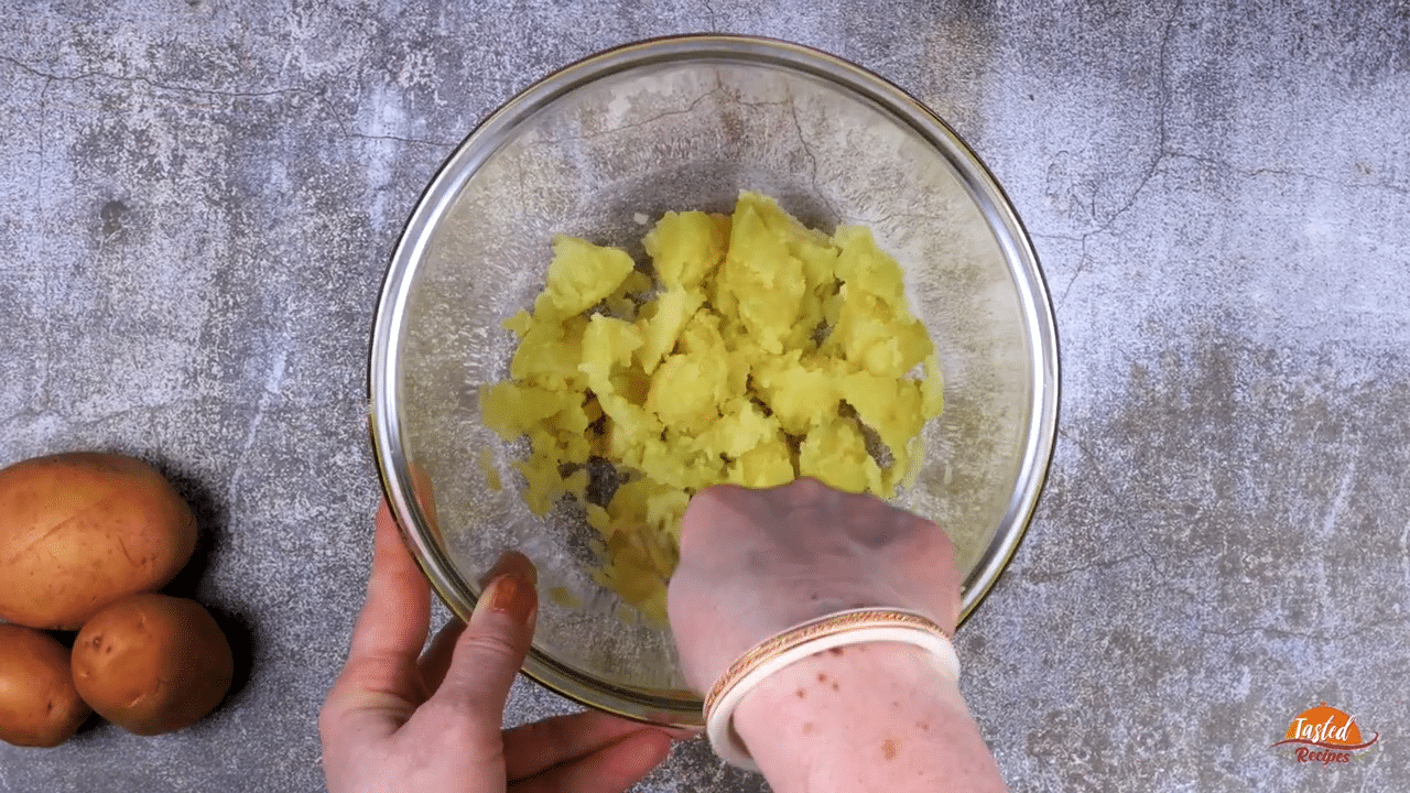Potato Cheese Balls Step 1
