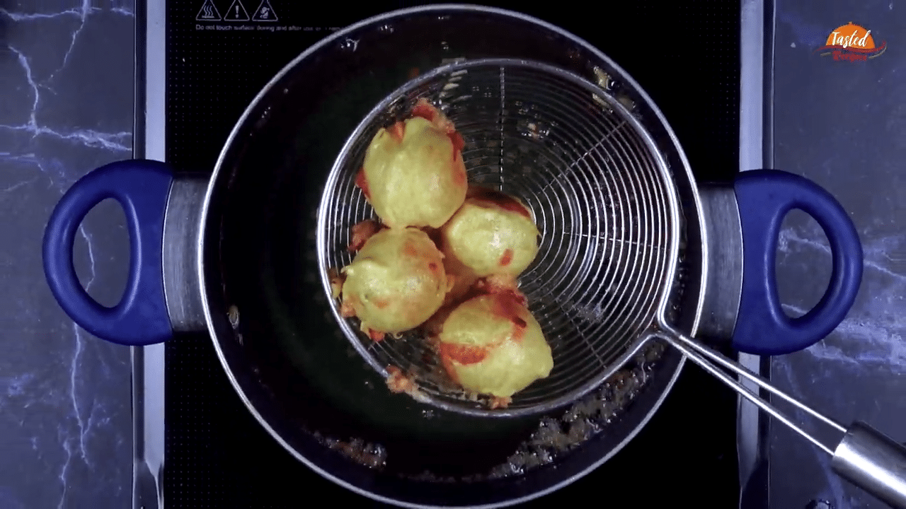 Cheese Pakoda Step 4