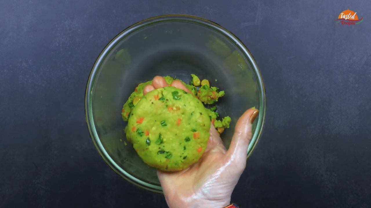 Aloo Tikki Burger Step 5