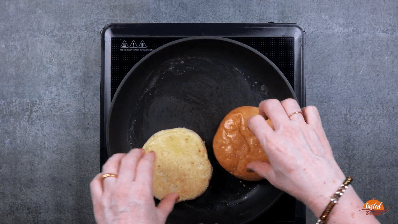 Paneer Burger Step 5