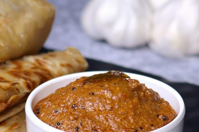 dahi garlic chutney