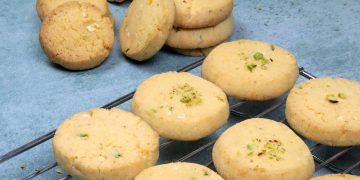 Kaju Pista Cookies