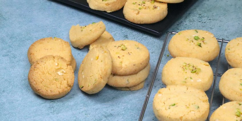 Kaju Pista Cookies