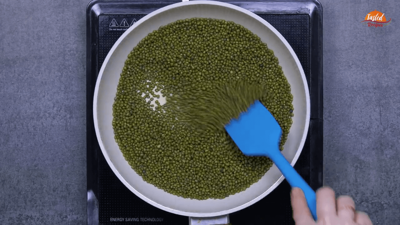 green moong ladoo step-1