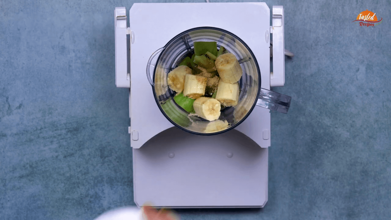 Kiwi Banana Smoothie step-2