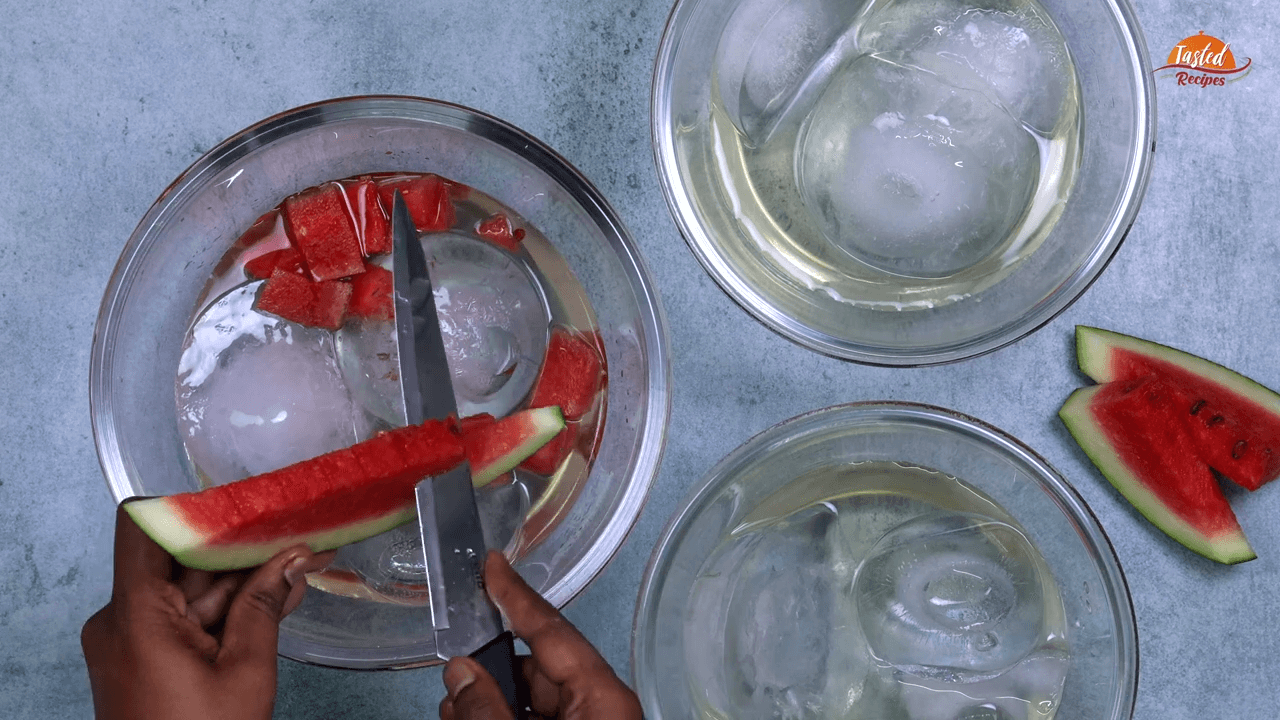 watermelon juice with rose syrup step-4