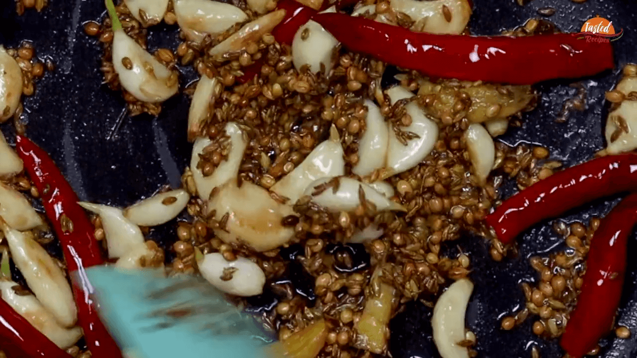 Dahi Garlic Chutney step-4