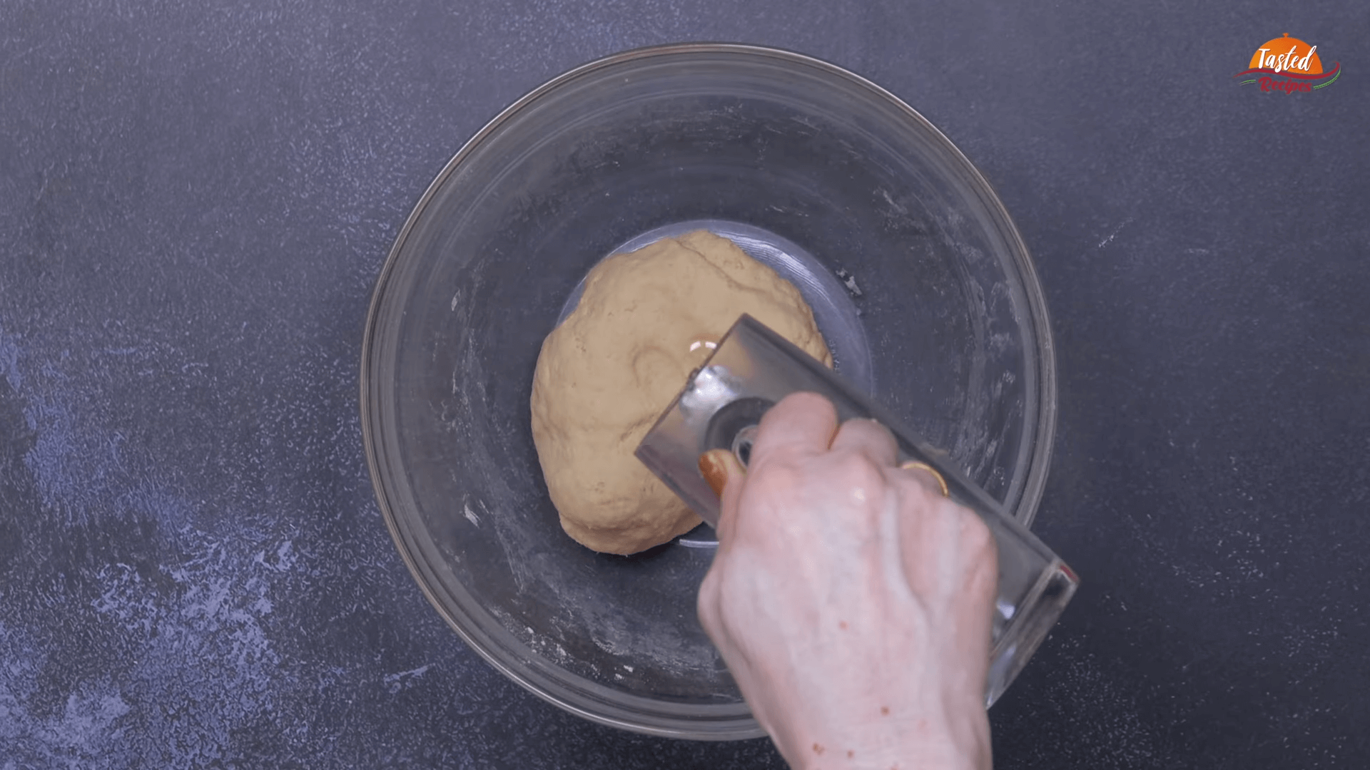 Gobhi Paratha step-5
